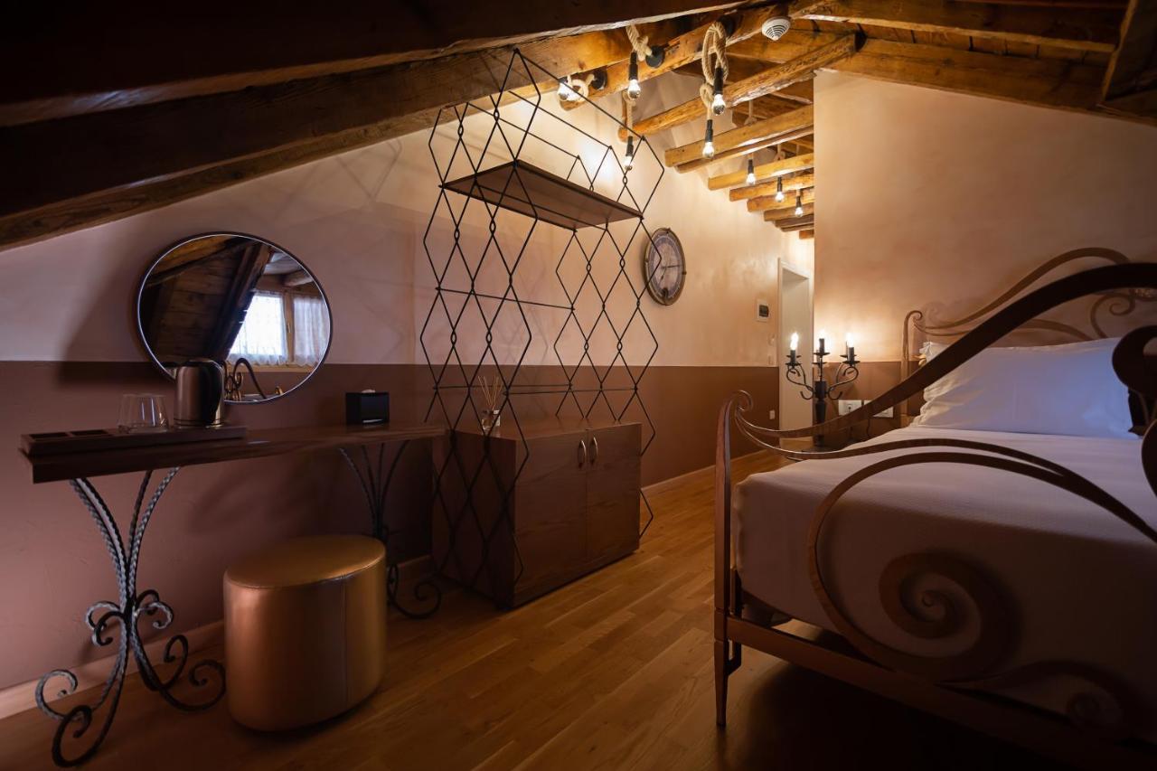 Tresor Art Boutique Hotel Korce Bagian luar foto