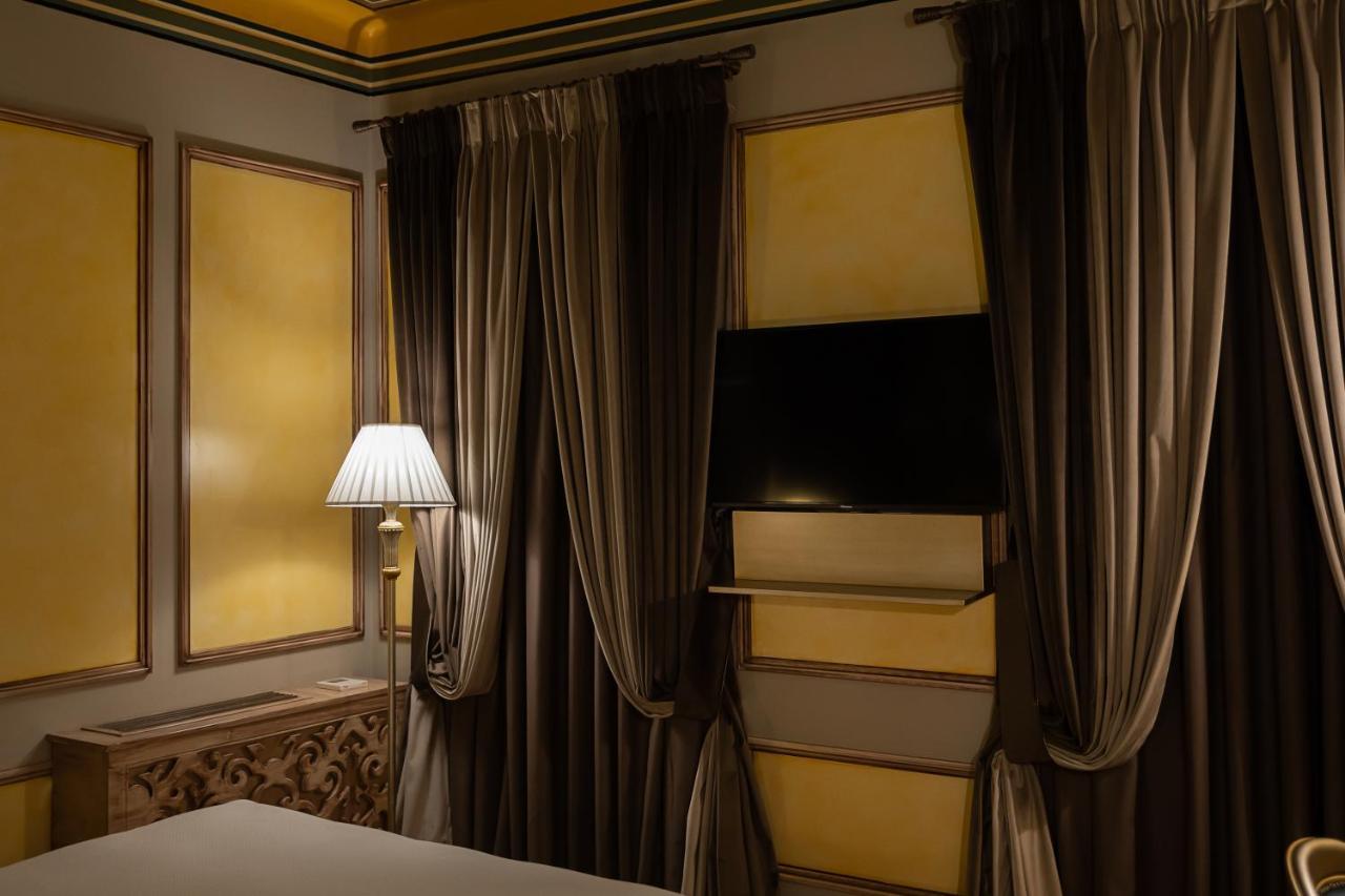 Tresor Art Boutique Hotel Korce Bagian luar foto
