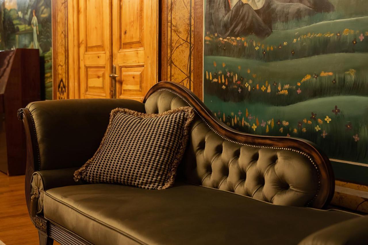 Tresor Art Boutique Hotel Korce Bagian luar foto