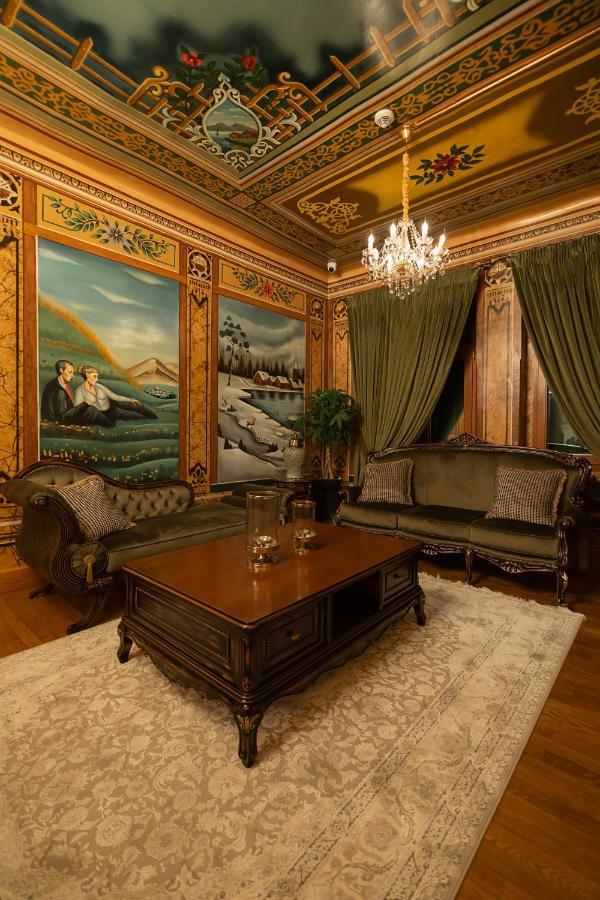 Tresor Art Boutique Hotel Korce Bagian luar foto
