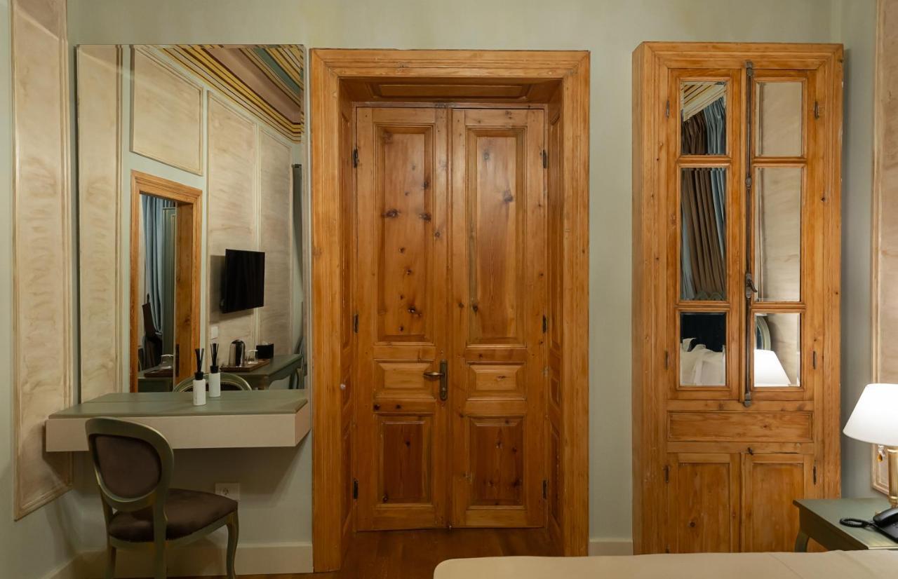Tresor Art Boutique Hotel Korce Bagian luar foto