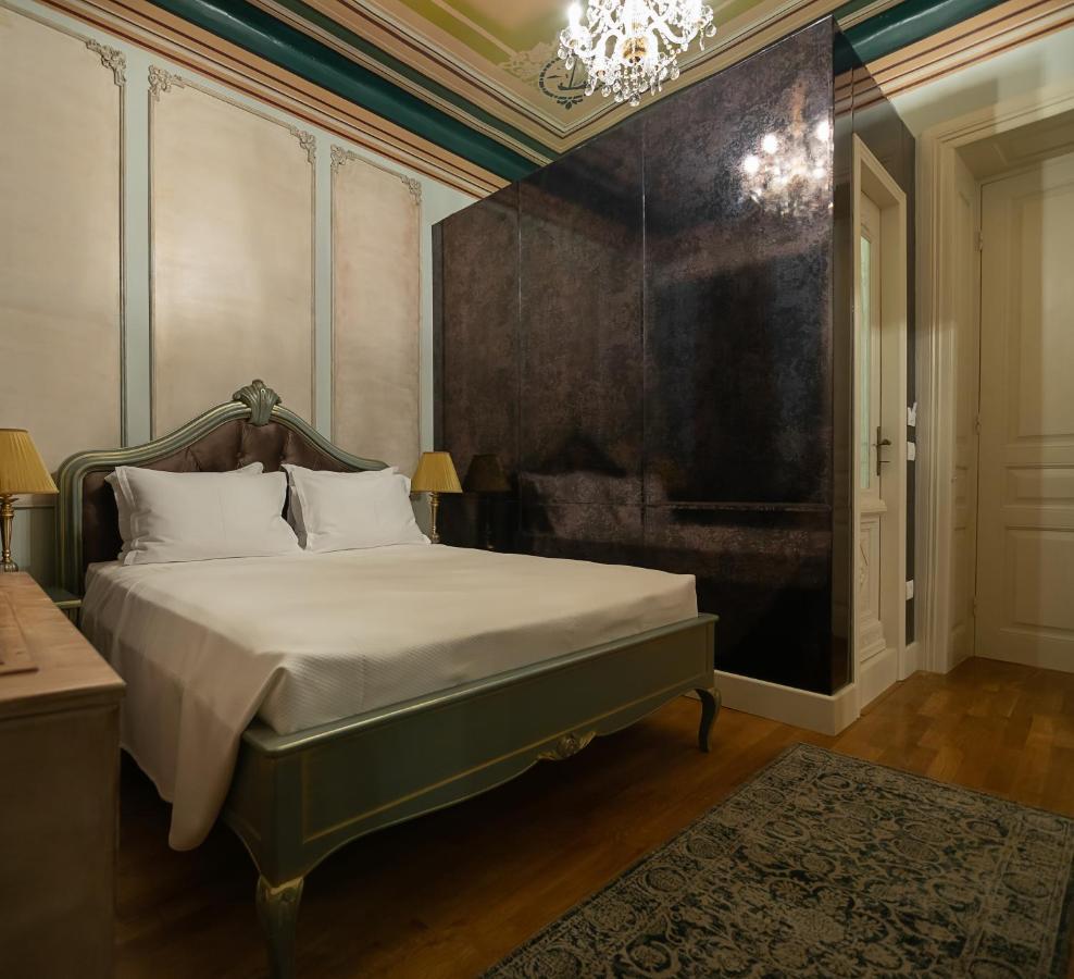 Tresor Art Boutique Hotel Korce Bagian luar foto