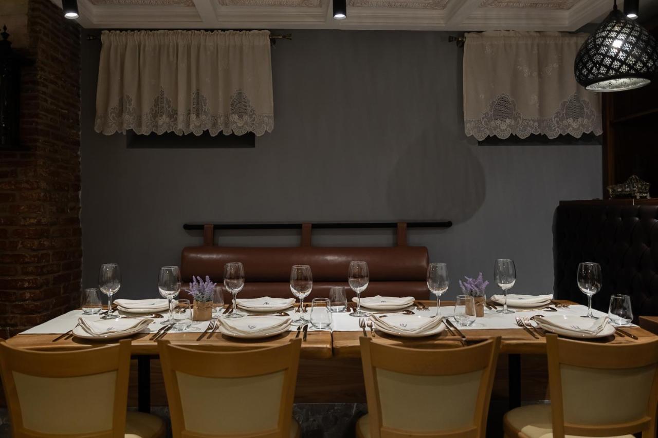 Tresor Art Boutique Hotel Korce Bagian luar foto