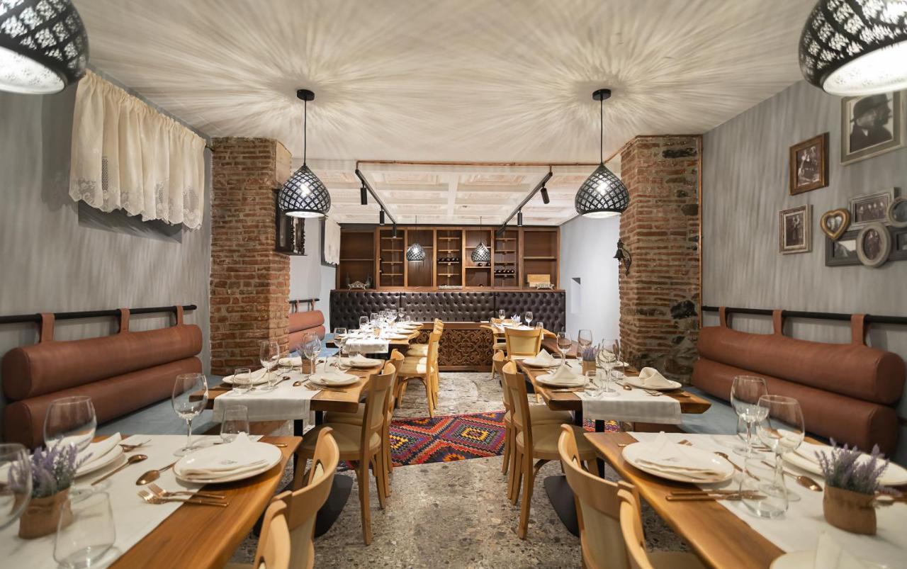 Tresor Art Boutique Hotel Korce Bagian luar foto