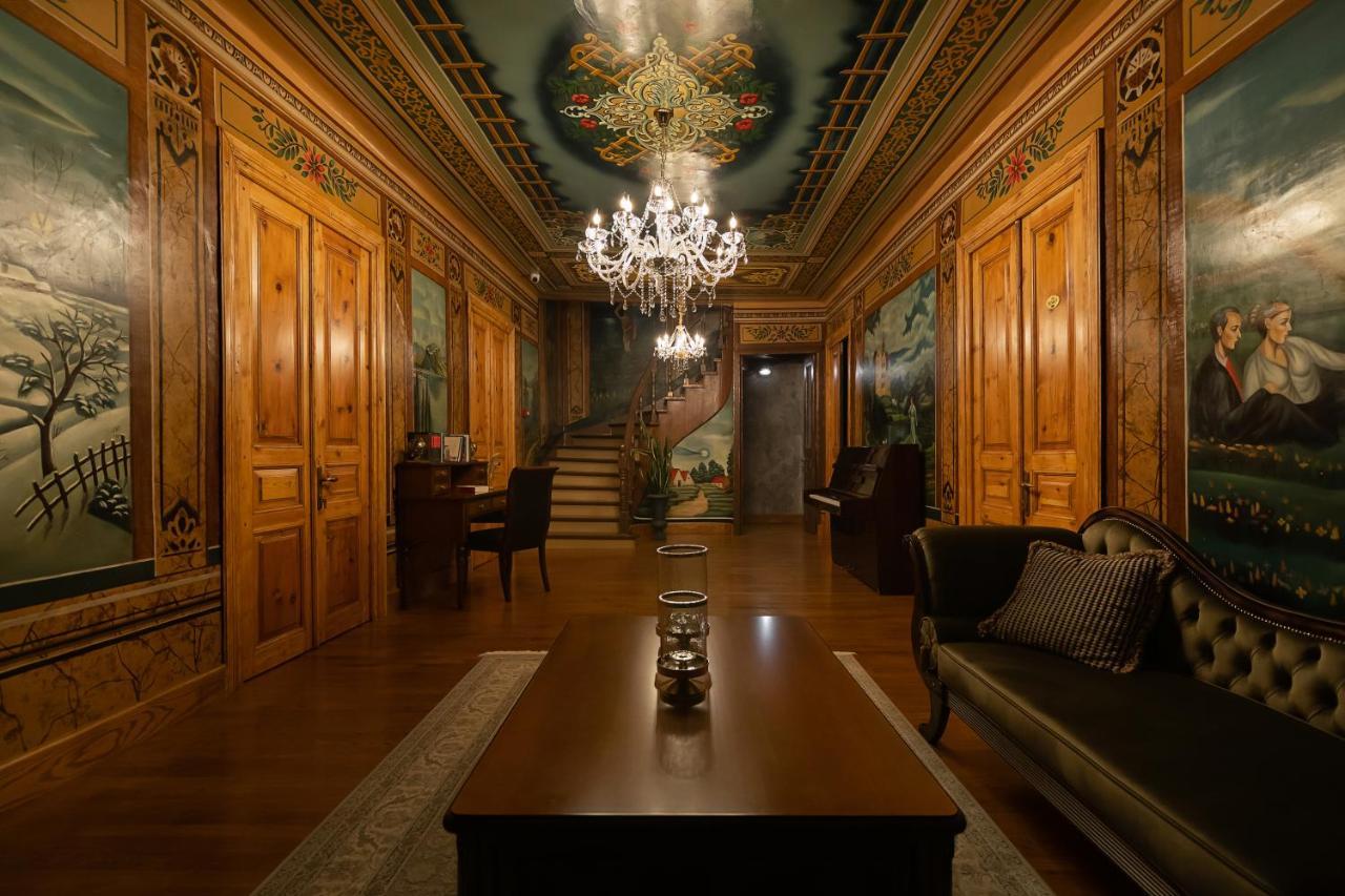 Tresor Art Boutique Hotel Korce Bagian luar foto