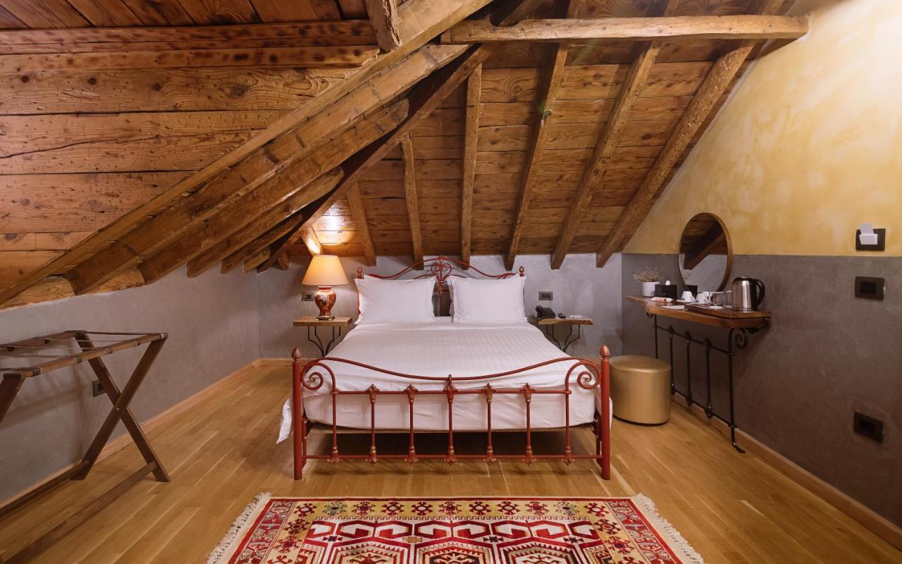 Tresor Art Boutique Hotel Korce Bagian luar foto