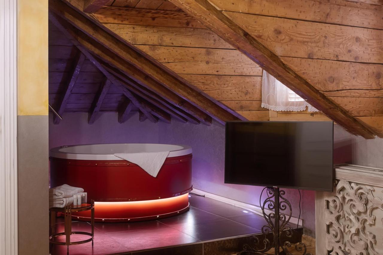 Tresor Art Boutique Hotel Korce Bagian luar foto